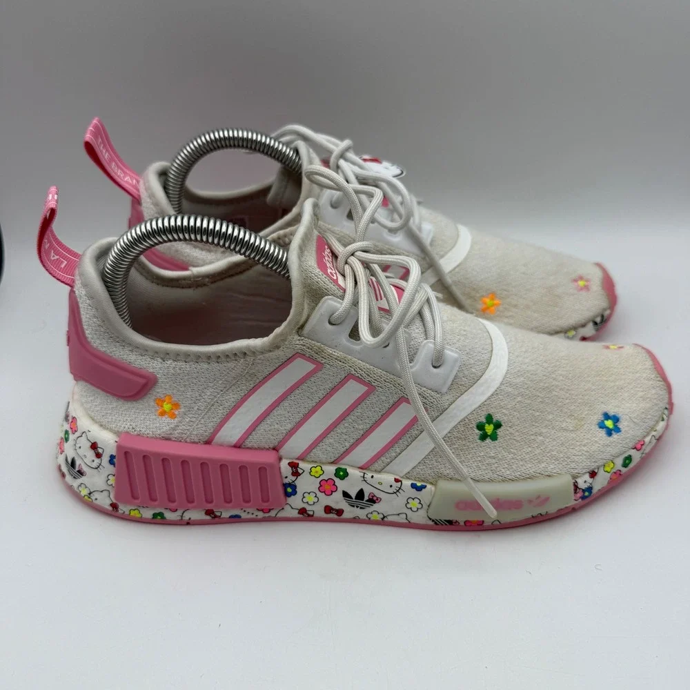 Adidas NMD R1 Hello Kitty‎ Floral Sneakers Casual Shoes Pink White Youth Size 7